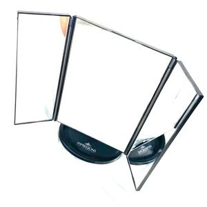 Impressions Mini Light-Up Vanity